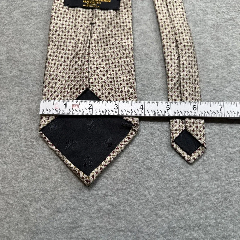 Vintage Brooks Brothers Makers Neck Tie Ivory Silk Geometric Mini Paisley‎ Print